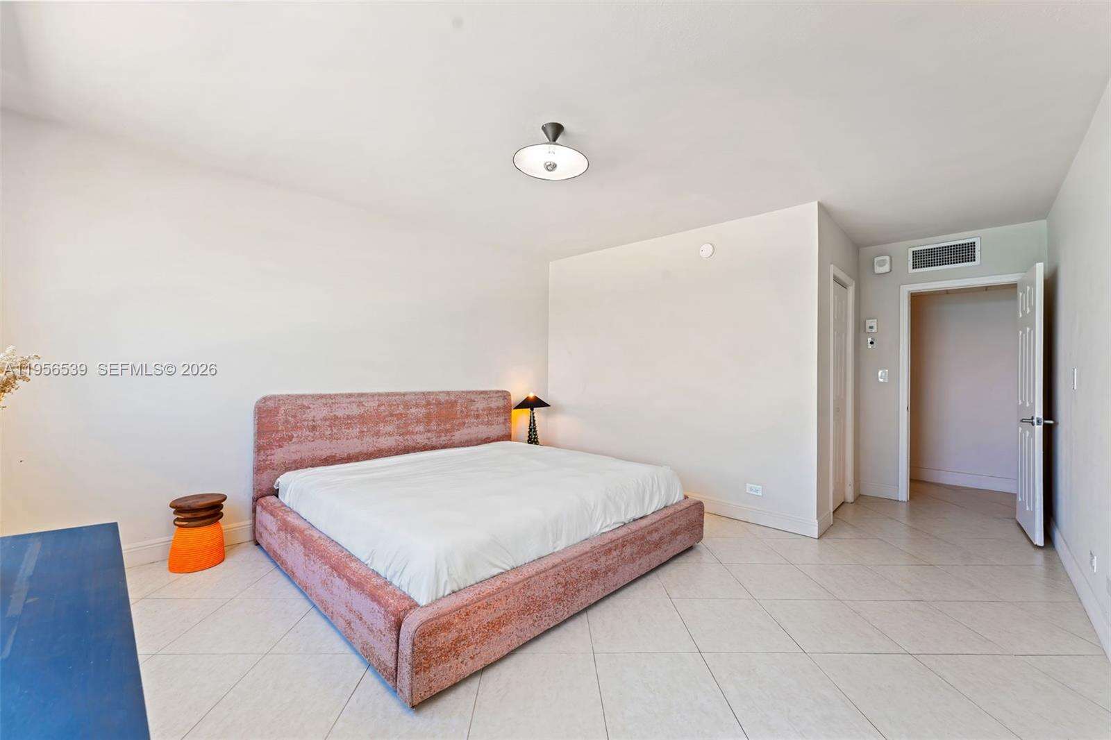 The Carriage Club North at Miami Beach, FL 33140 - For Rent photo 13