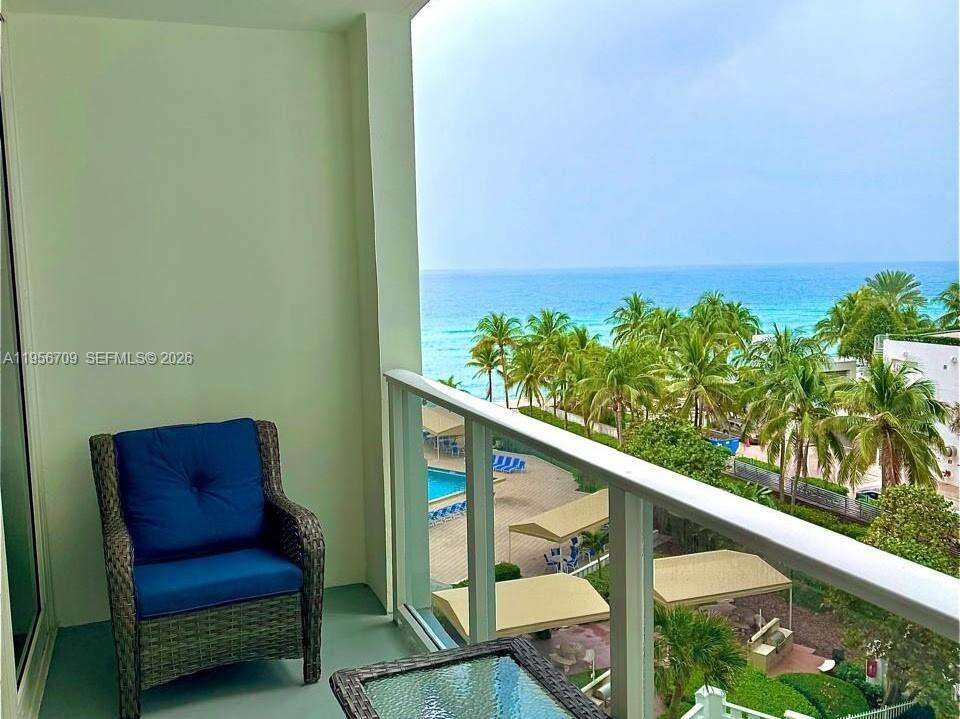 Alexander Towers at 3505 Ocean Dr, Hollywood, FL 33019 - For Rent photo 10
