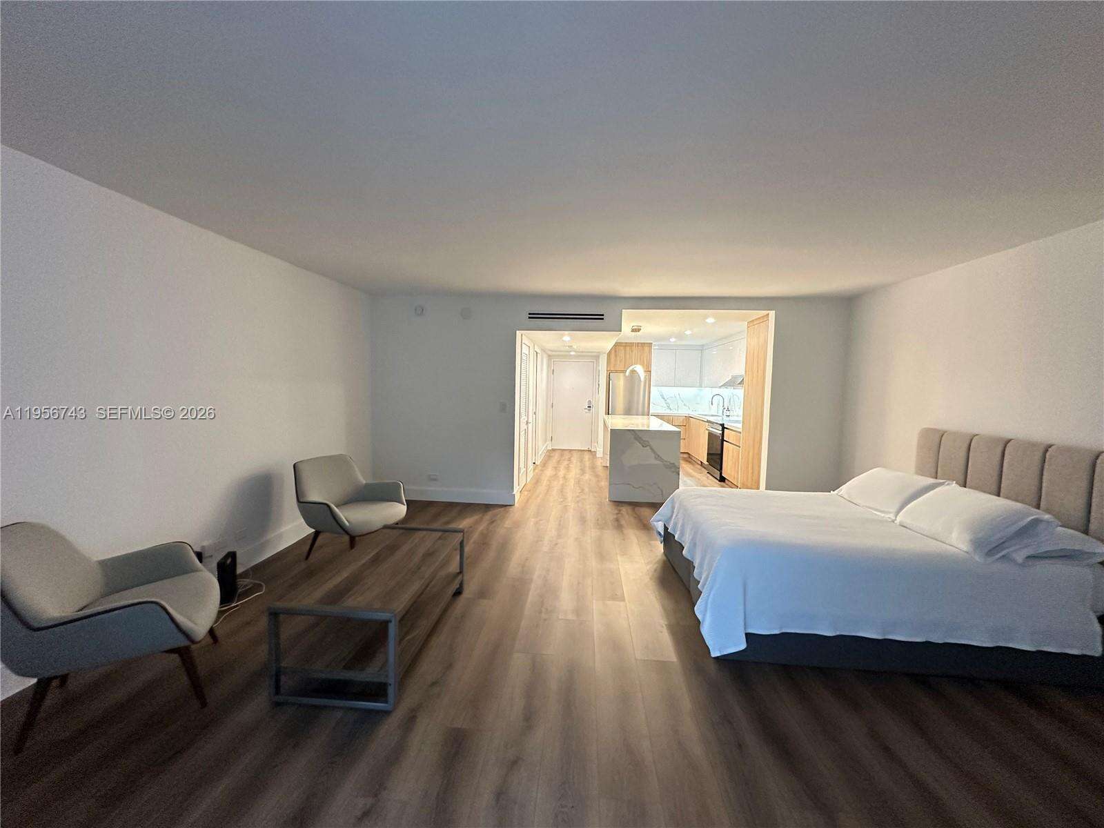 Roney Palace at 2301 Collins Ave, Miami Beach, FL 33139 - For Rent photo 2
