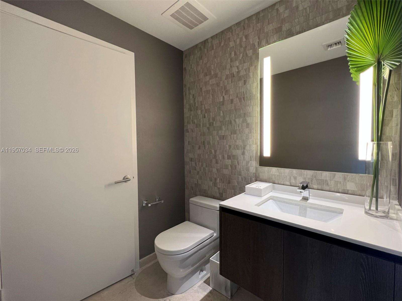 Rise Brickell at 88 7 St, Miami, FL 33131 - For Rent photo 16