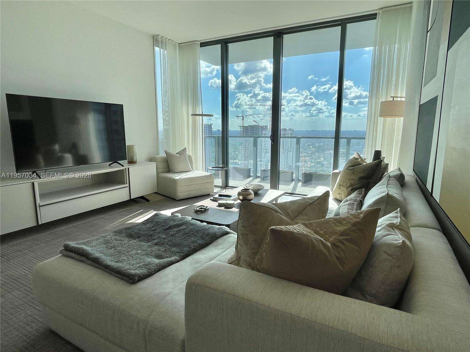 Rise Brickell at 88 7 St, Miami, FL 33131 - For Rent photo 9