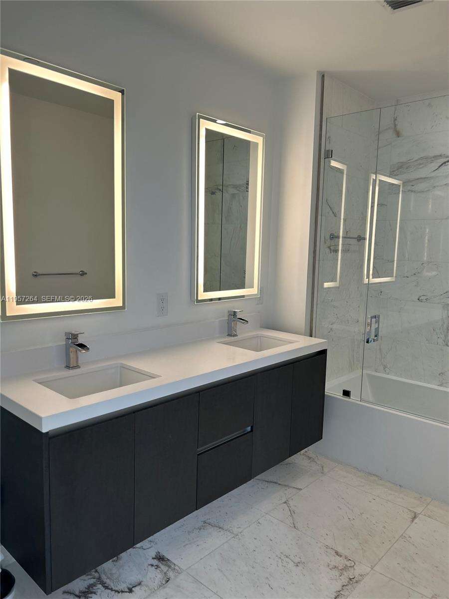 Paramount Miami Worldcenter at 851 1 Ave, Miami, FL 33132 - For Rent photo 13