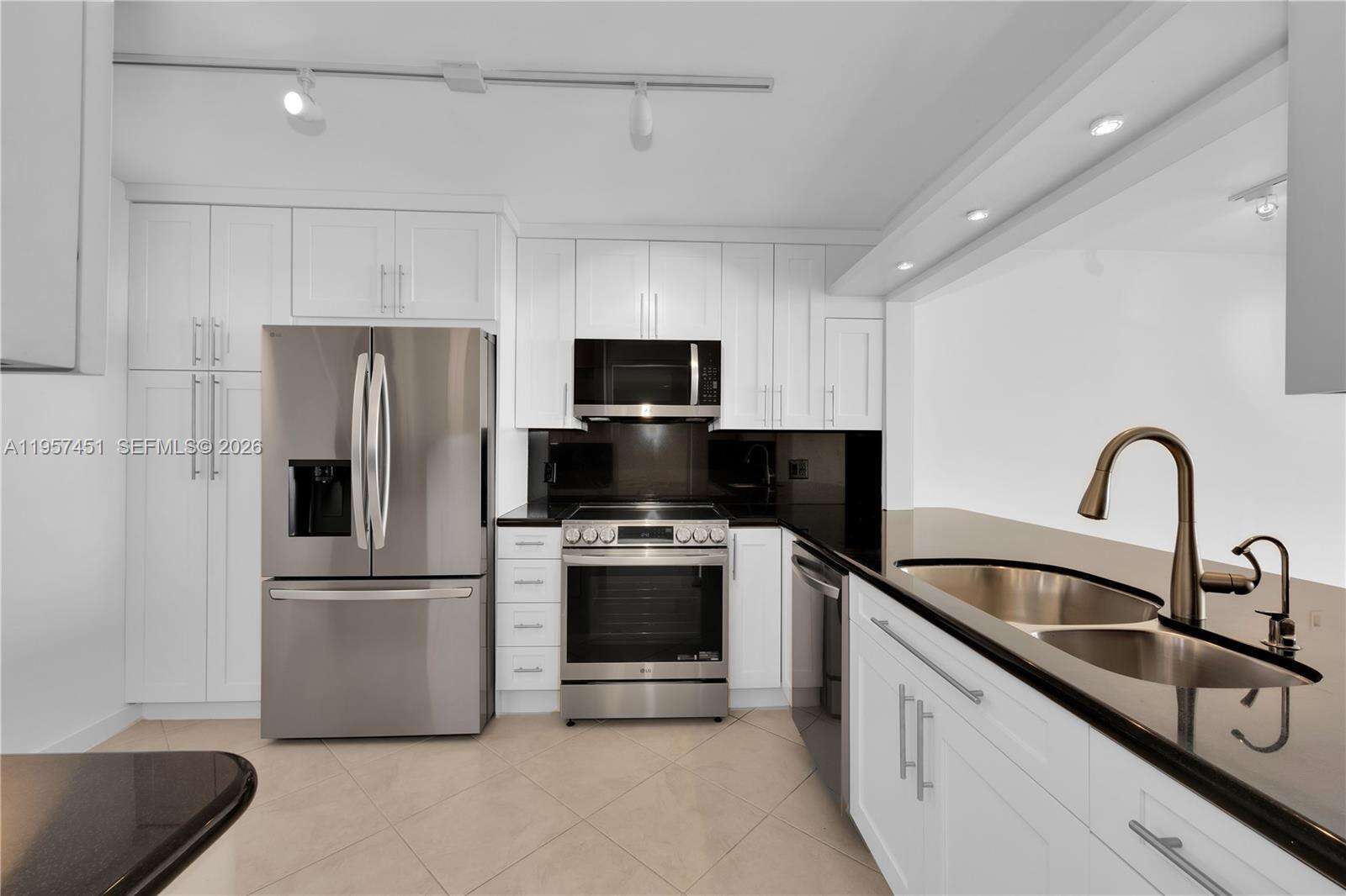 Two Grove Isle Condo at 2 Grove Isle Dr, Miami, FL 33133 - For Rent photo 16