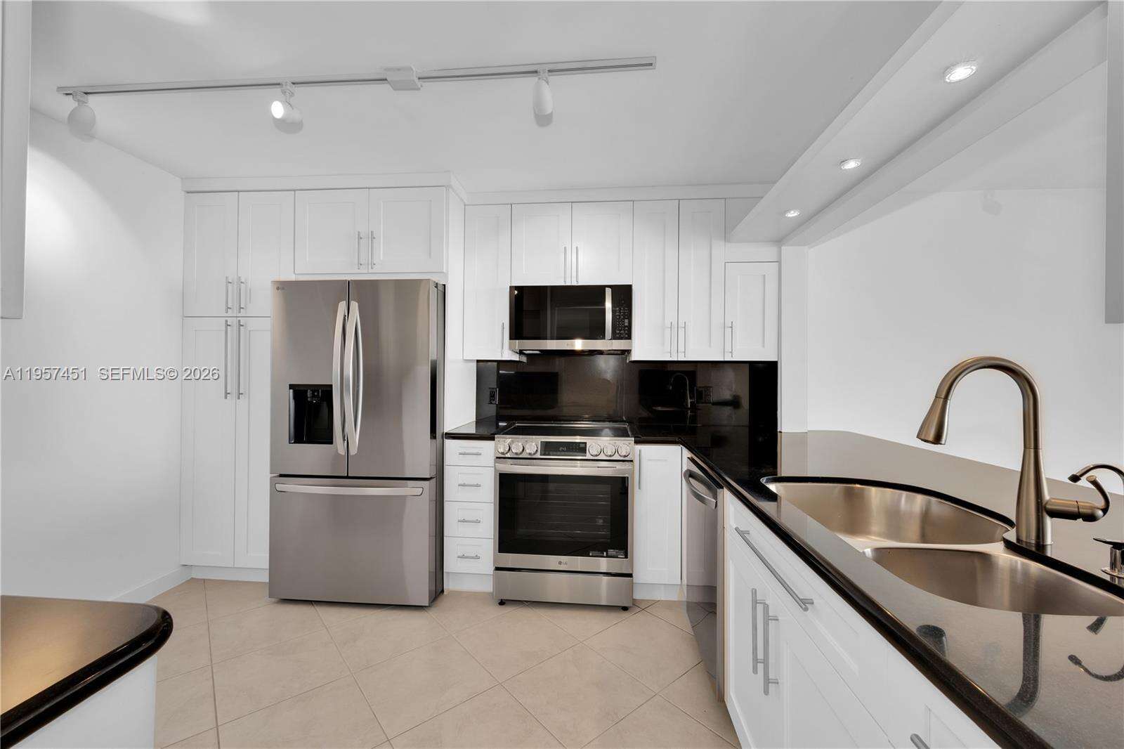 Two Grove Isle Condo at 2 Grove Isle Dr, Miami, FL 33133 - For Rent photo 18