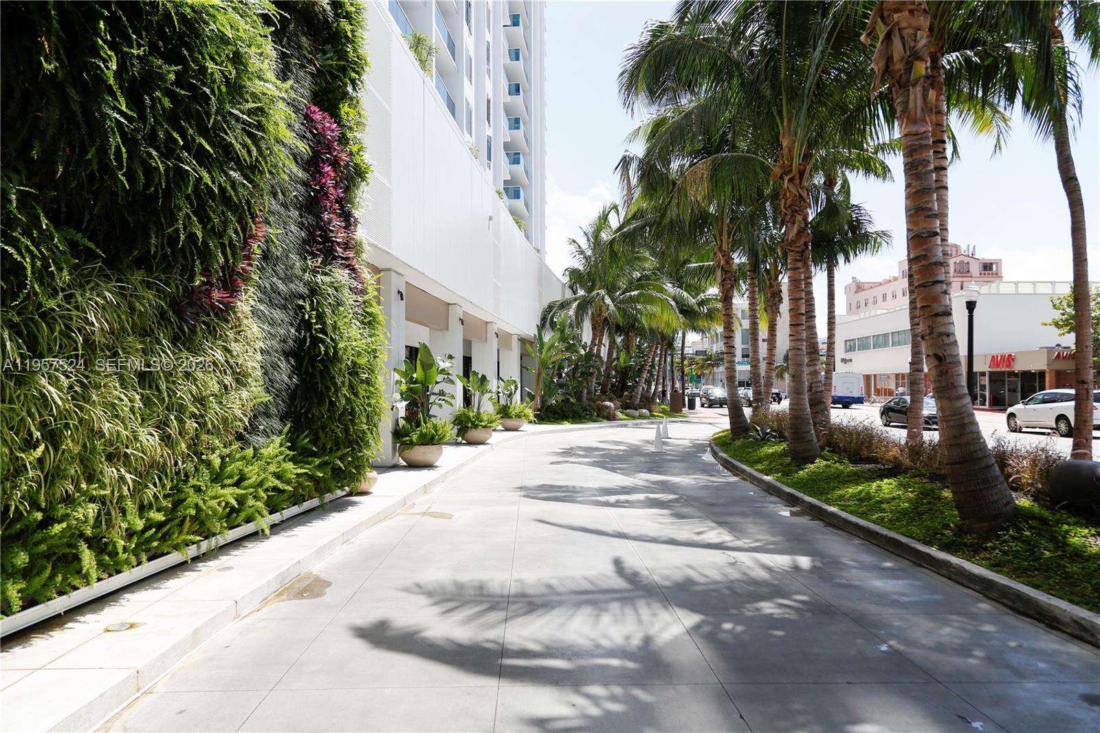 Roney Palace at 2301 Collins Ave, Miami Beach, FL 33139 - For Rent photo 24