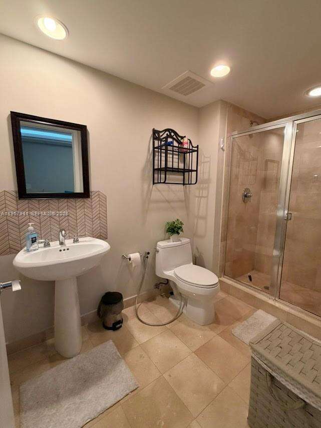 The Beach Club Two at 1830 Ocean Dr, Hallandale Beach, FL 33009 - For Rent photo 26