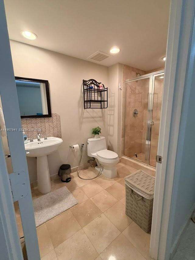 The Beach Club Two at 1830 Ocean Dr, Hallandale Beach, FL 33009 - For Rent photo 27