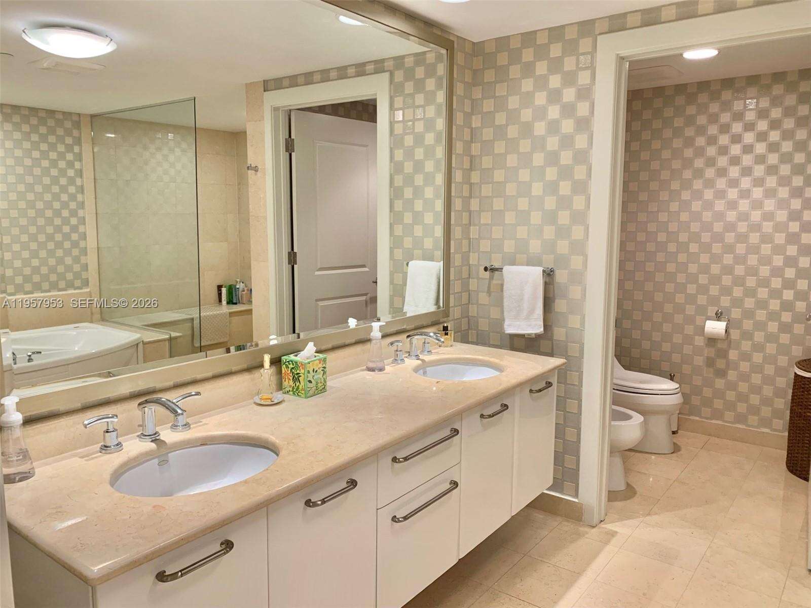 Ocean Palms at 3101 Ocean Dr, Hollywood, FL 33019 - For Rent photo 16