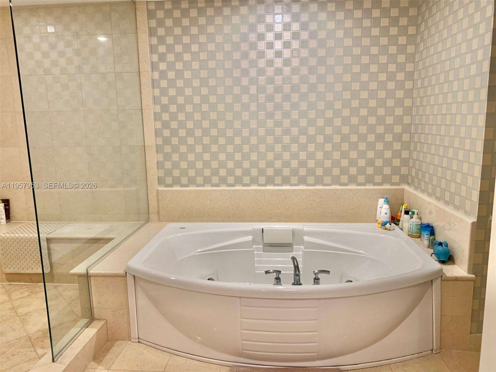 Ocean Palms at 3101 Ocean Dr, Hollywood, FL 33019 - For Rent photo 20