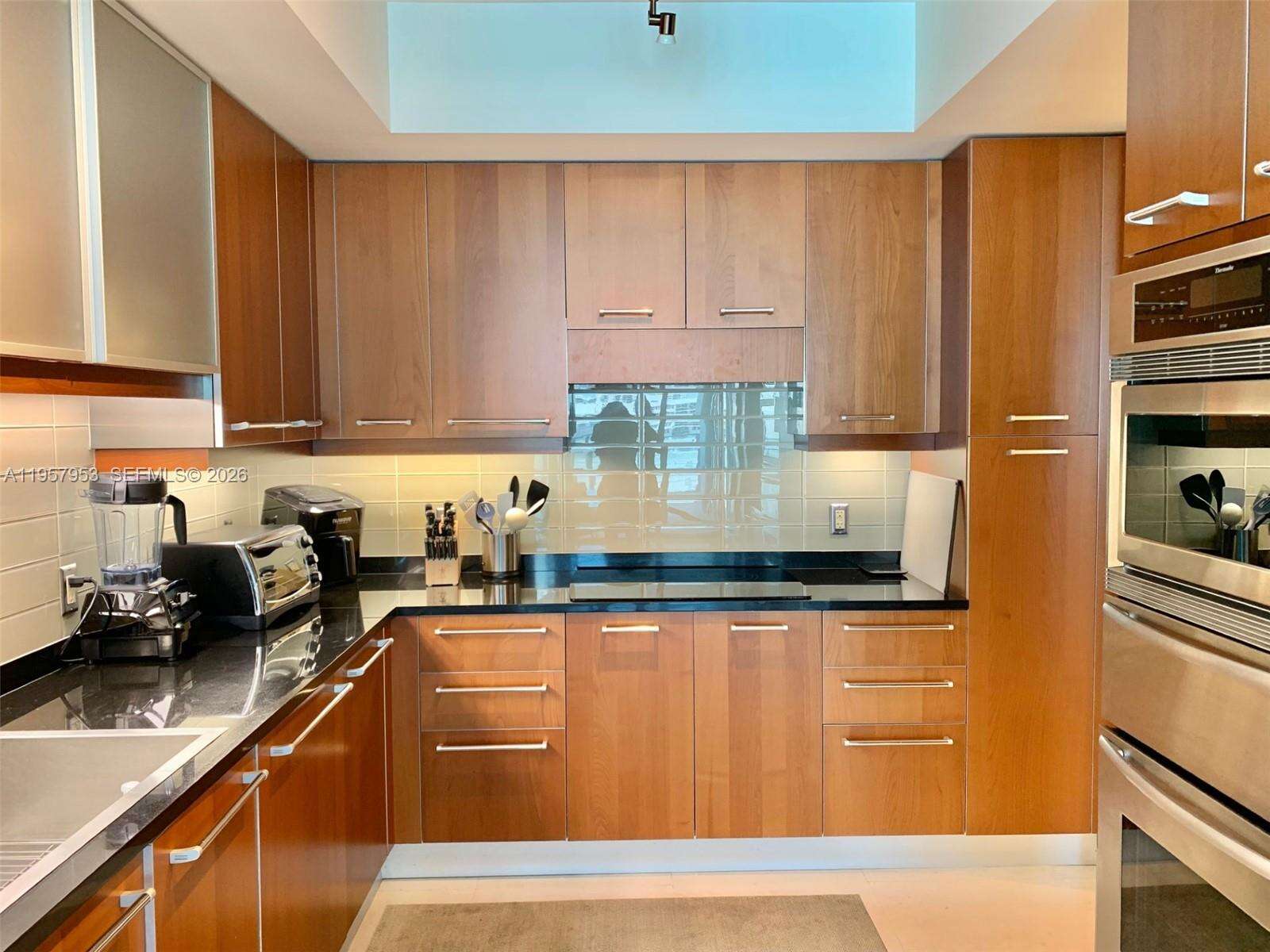Ocean Palms at 3101 Ocean Dr, Hollywood, FL 33019 - For Rent photo 25