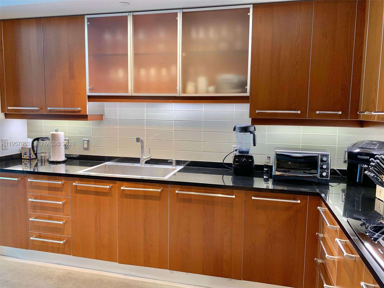 Ocean Palms at 3101 Ocean Dr, Hollywood, FL 33019 - For Rent photo 27