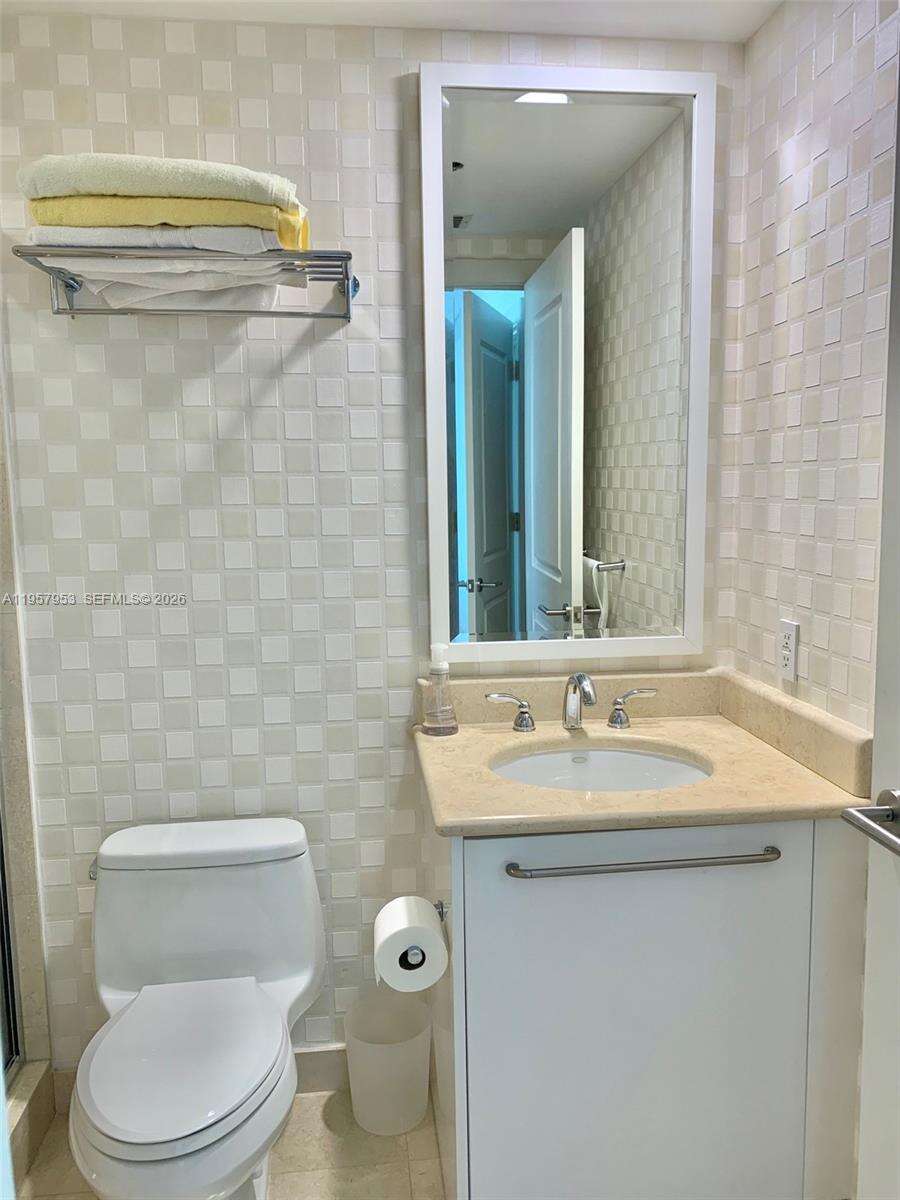 Ocean Palms at 3101 Ocean Dr, Hollywood, FL 33019 - For Rent photo 46