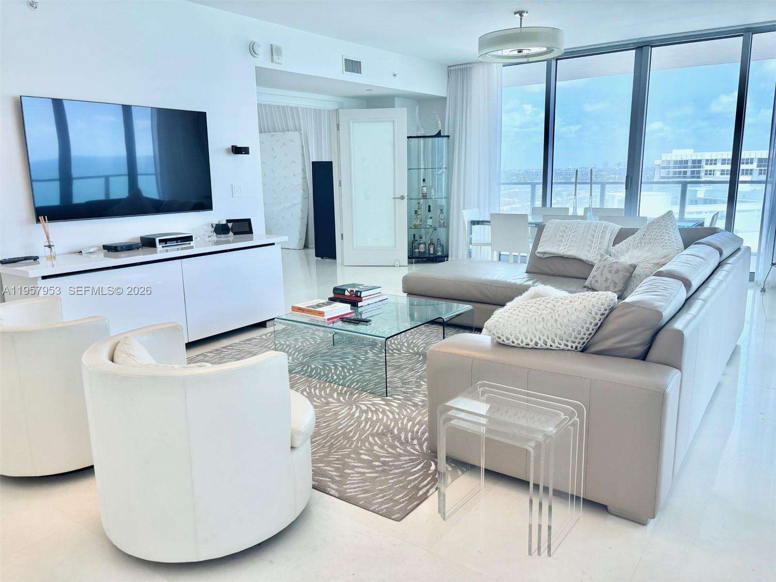 Ocean Palms at 3101 Ocean Dr, Hollywood, FL 33019 - For Rent photo 8