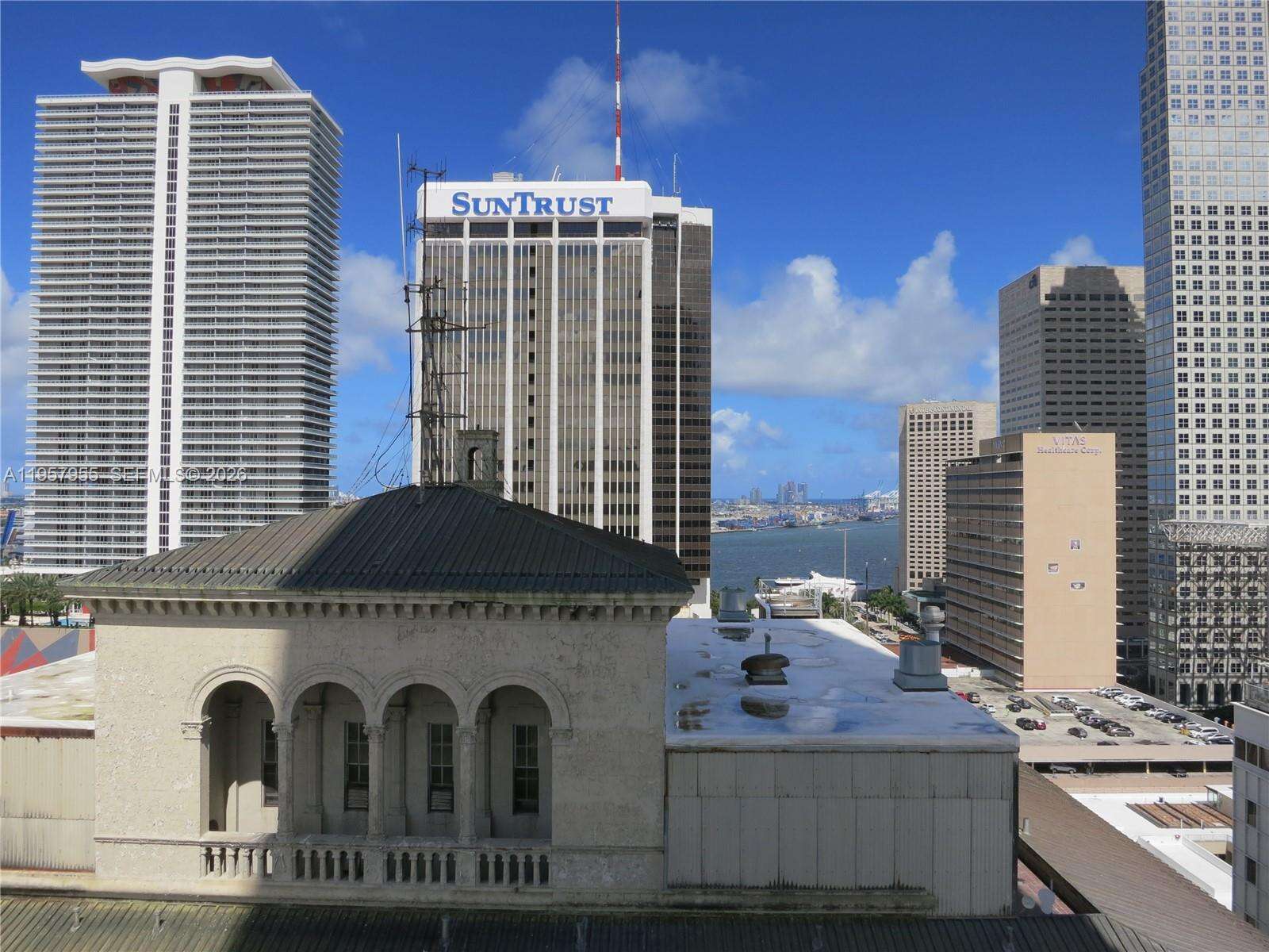 Centro at 151 1 St, Miami, FL 33131 - For Rent photo 14
