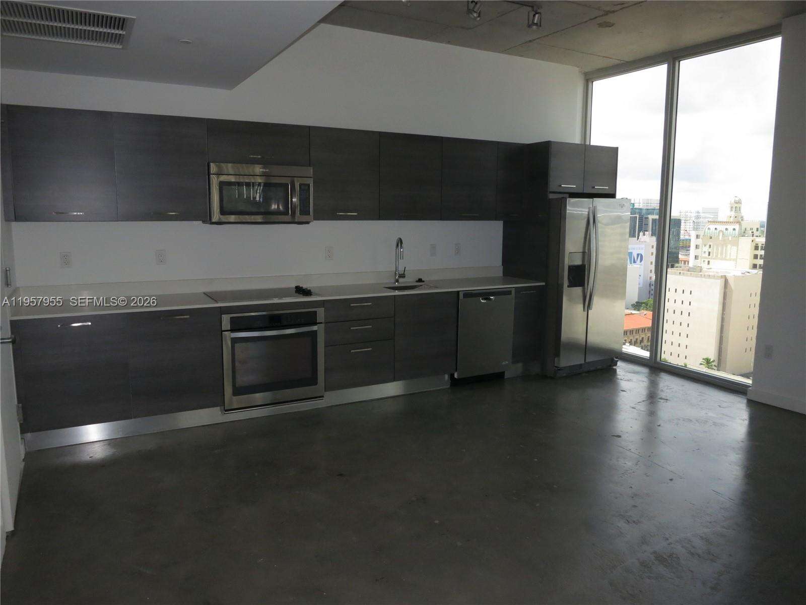 Centro at 151 1 St, Miami, FL 33131 - For Rent photo 3
