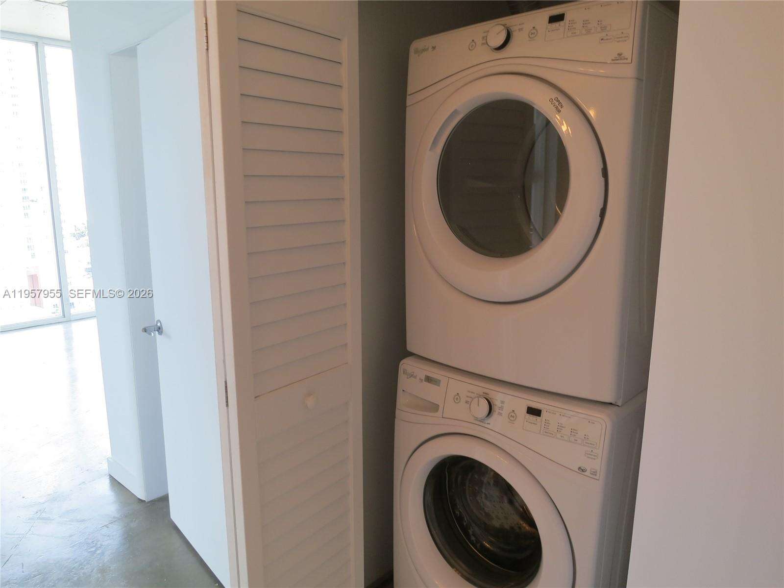 Centro at 151 1 St, Miami, FL 33131 - For Rent photo 8