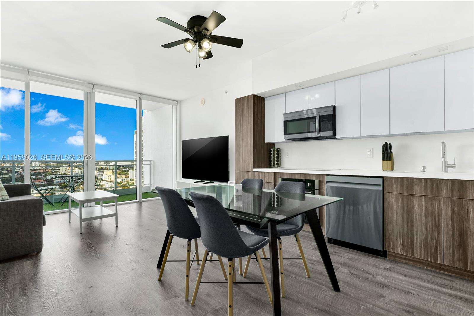 Mint at 92 3 St, Miami, FL 33130 - For Rent photo 4