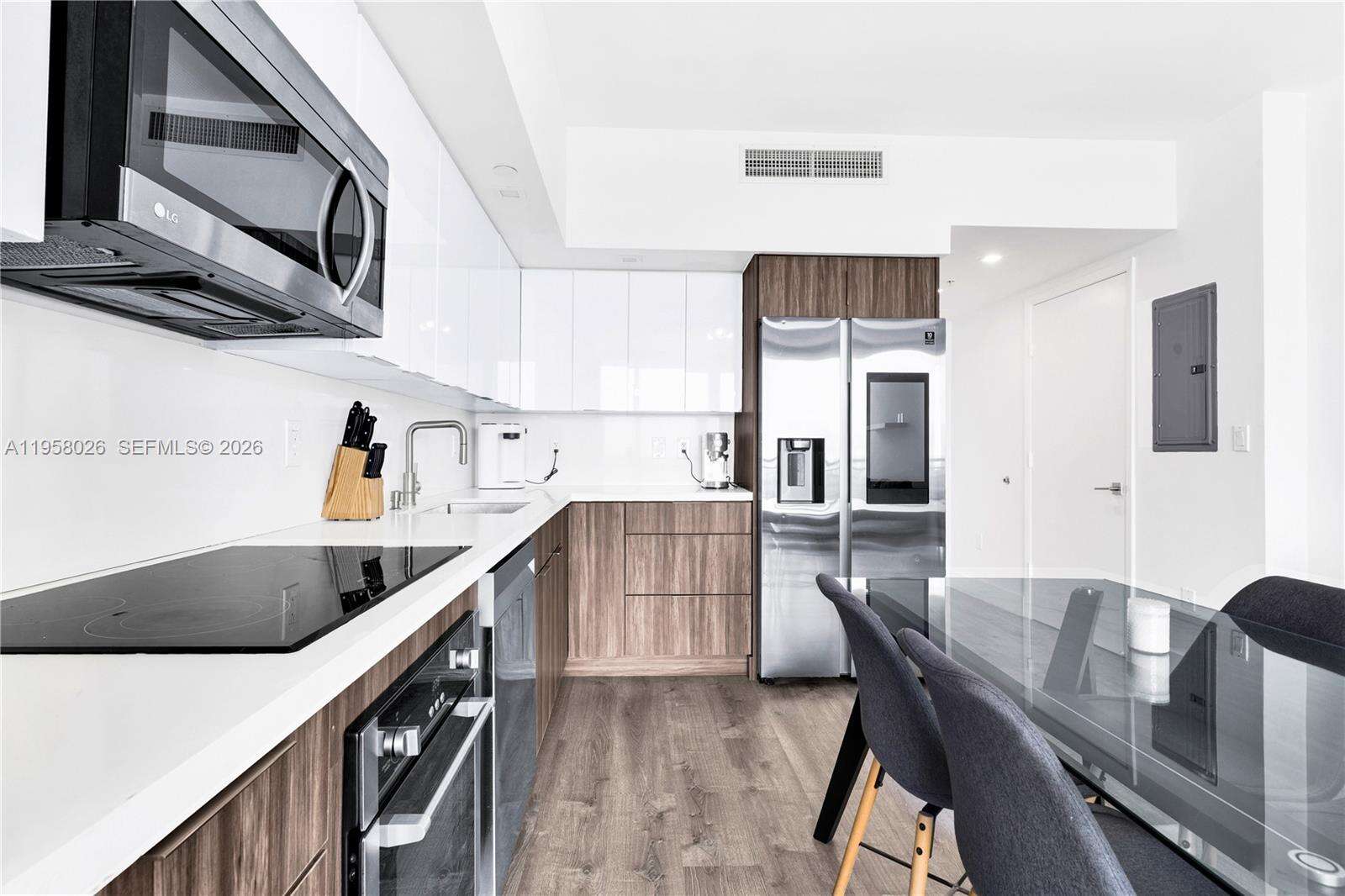 Mint at 92 3 St, Miami, FL 33130 - For Rent photo 8