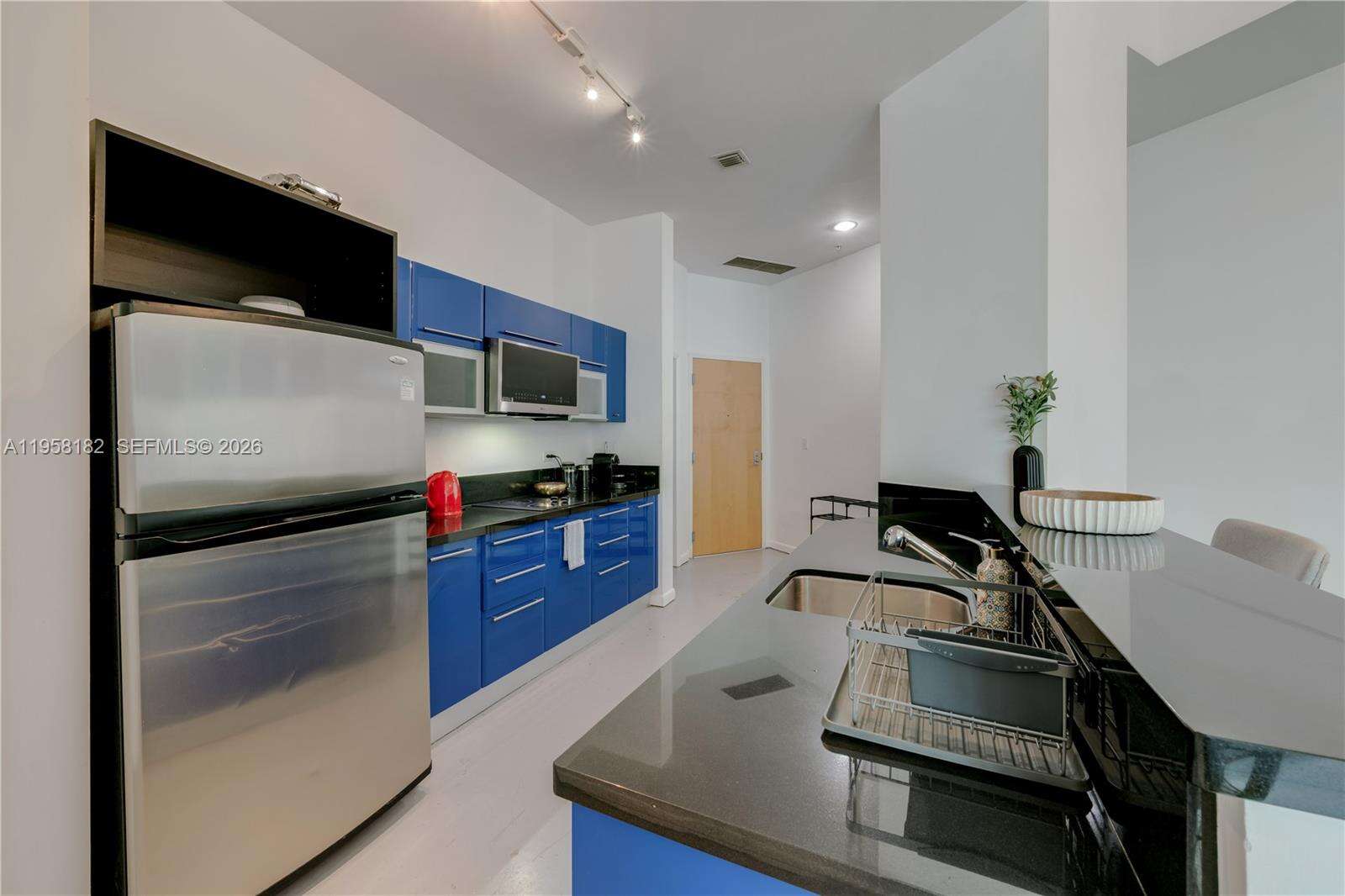 Vizcayne South at 253 2 St, Miami, FL 33132 - For Rent photo 11