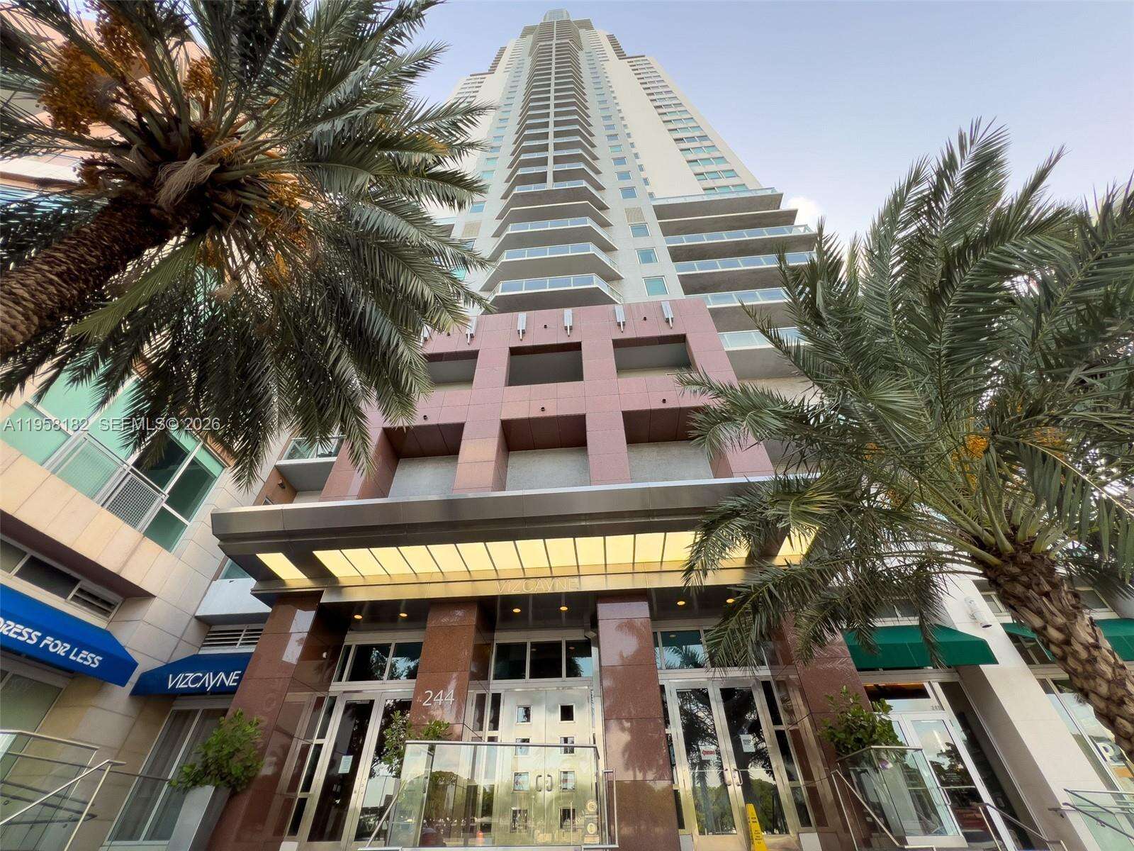 Vizcayne South at 253 2 St, Miami, FL 33132 - For Rent photo 36