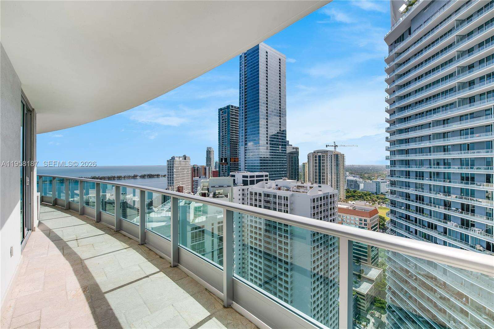 Jade At Brickell Bay at 1331 Brickell Bay Dr, Miami, FL 33131 - For Rent photo 14