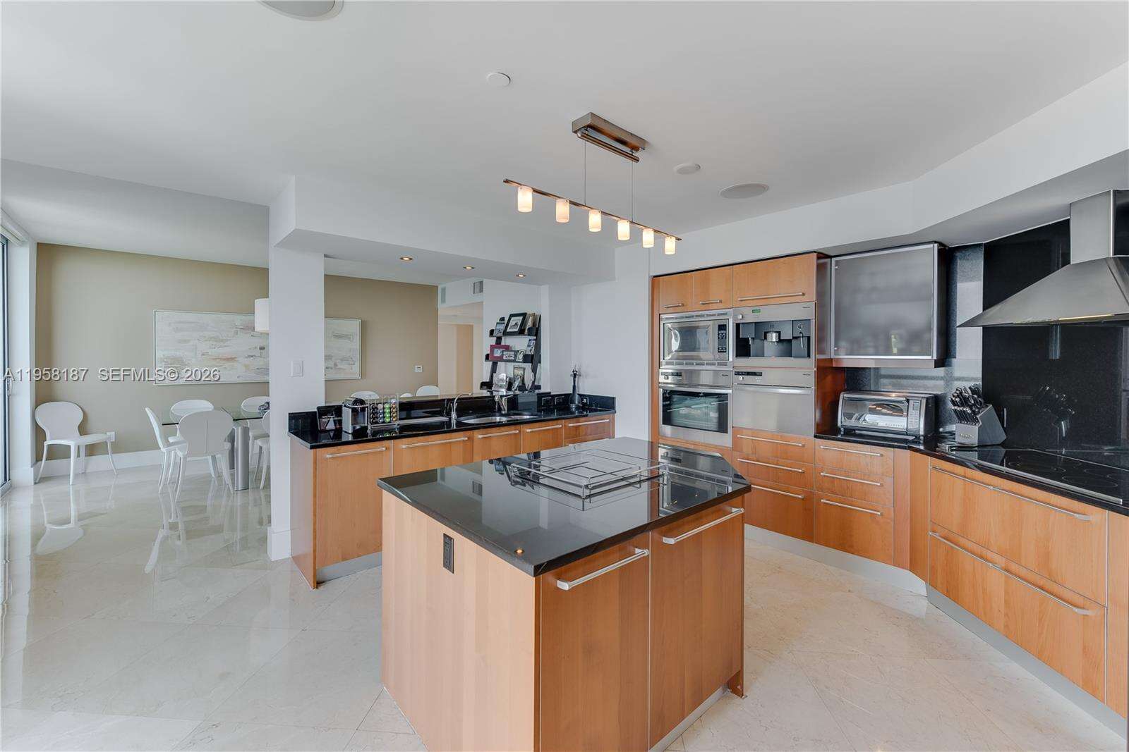 Jade At Brickell Bay at 1331 Brickell Bay Dr, Miami, FL 33131 - For Rent photo 22
