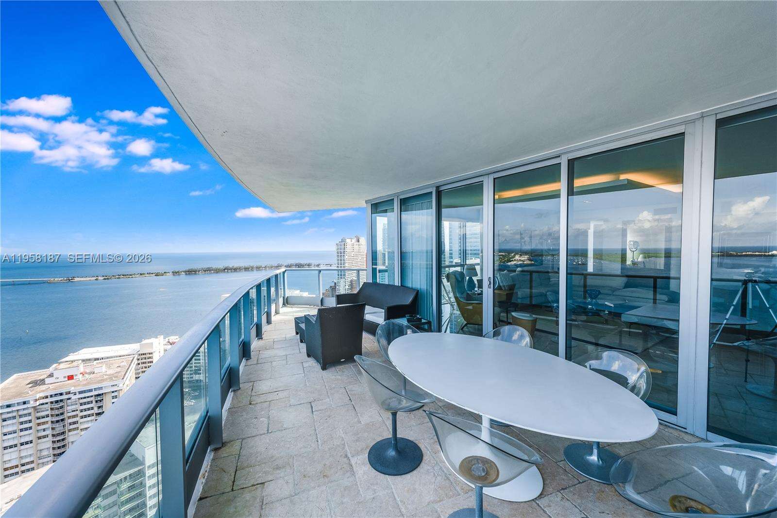 Jade At Brickell Bay at 1331 Brickell Bay Dr, Miami, FL 33131 - For Rent photo 33