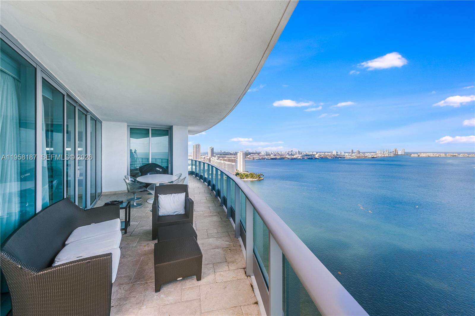 Jade At Brickell Bay at 1331 Brickell Bay Dr, Miami, FL 33131 - For Rent photo 37