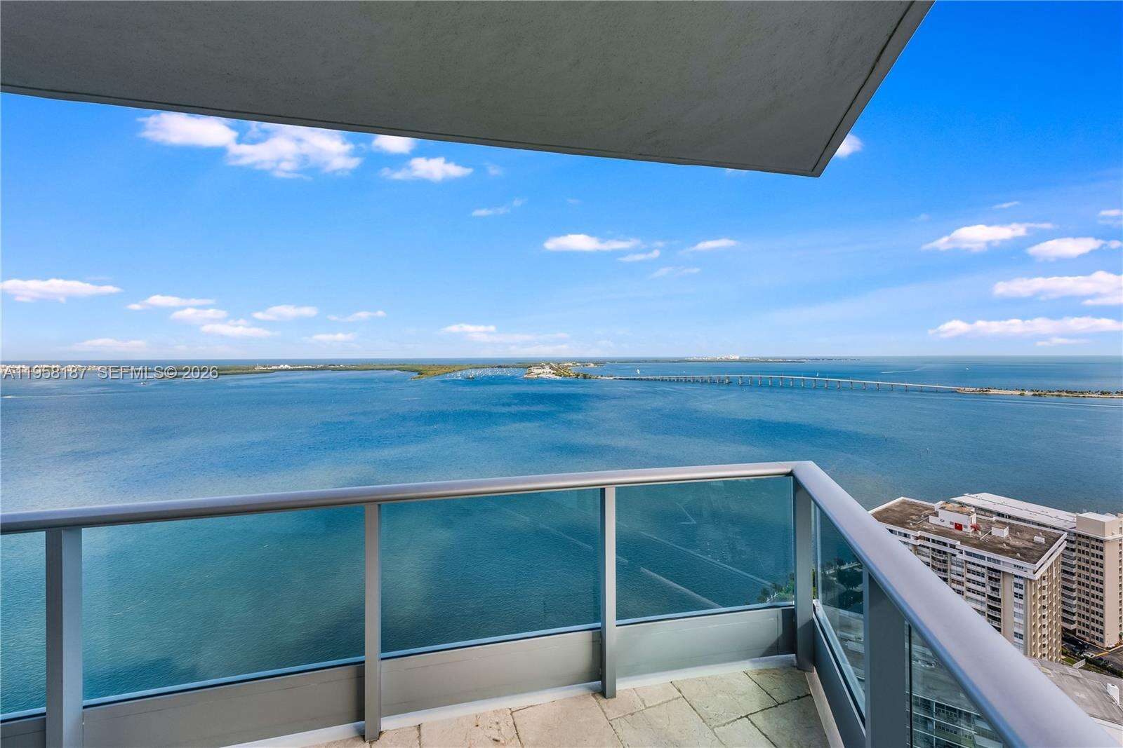 Jade At Brickell Bay at 1331 Brickell Bay Dr, Miami, FL 33131 - For Rent photo 38