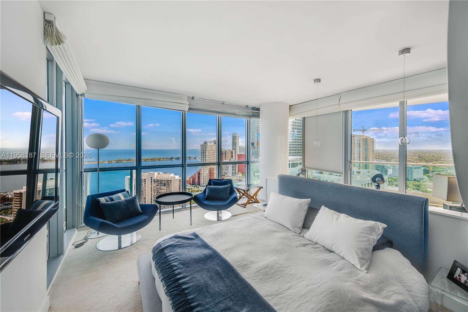 Jade At Brickell Bay at 1331 Brickell Bay Dr, Miami, FL 33131 - For Rent photo 6