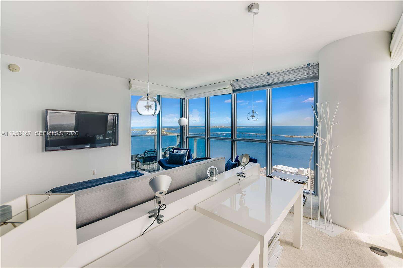 Jade At Brickell Bay at 1331 Brickell Bay Dr, Miami, FL 33131 - For Rent photo 7