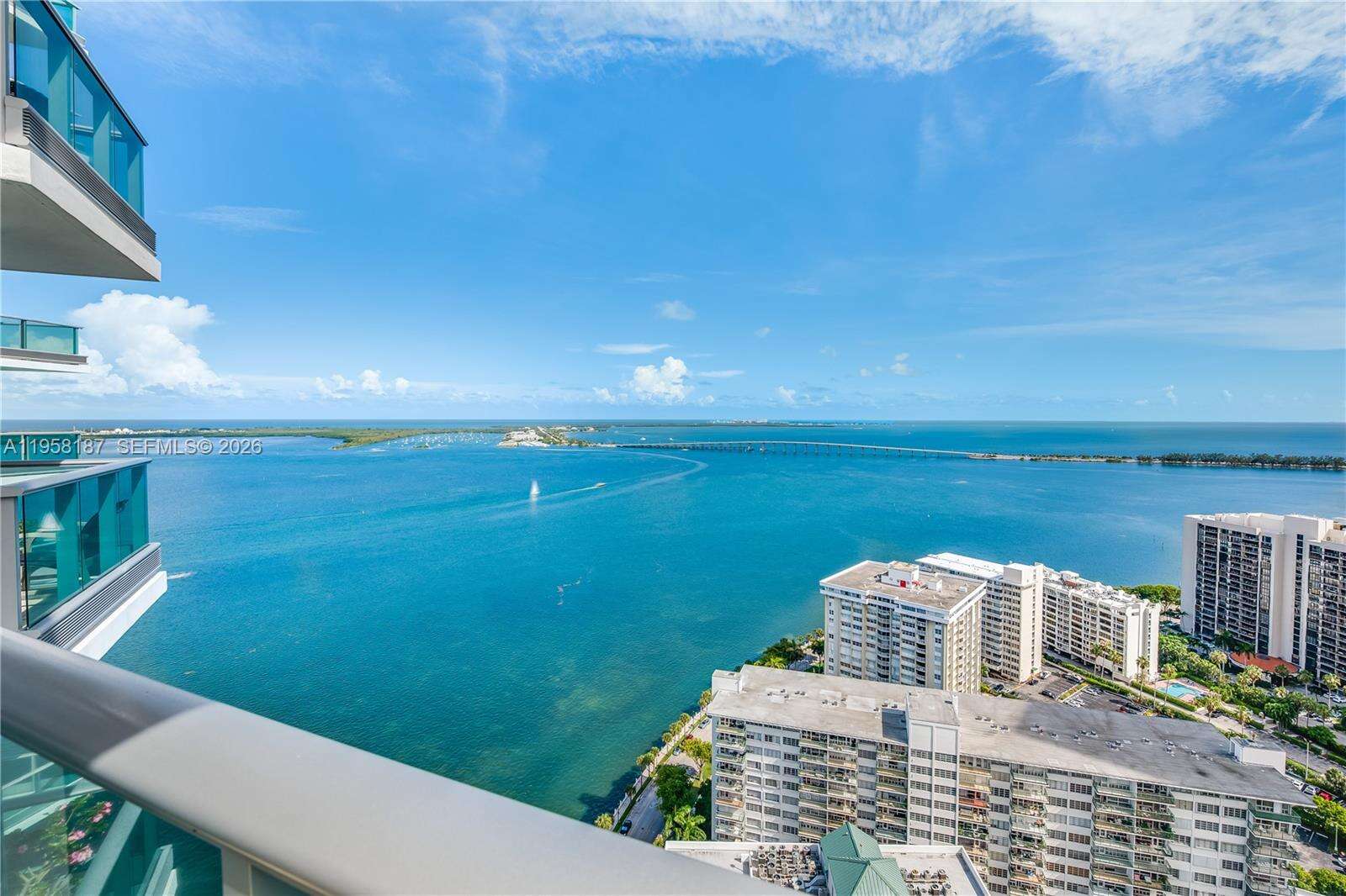 Jade At Brickell Bay at 1331 Brickell Bay Dr, Miami, FL 33131 - For Rent photo 10