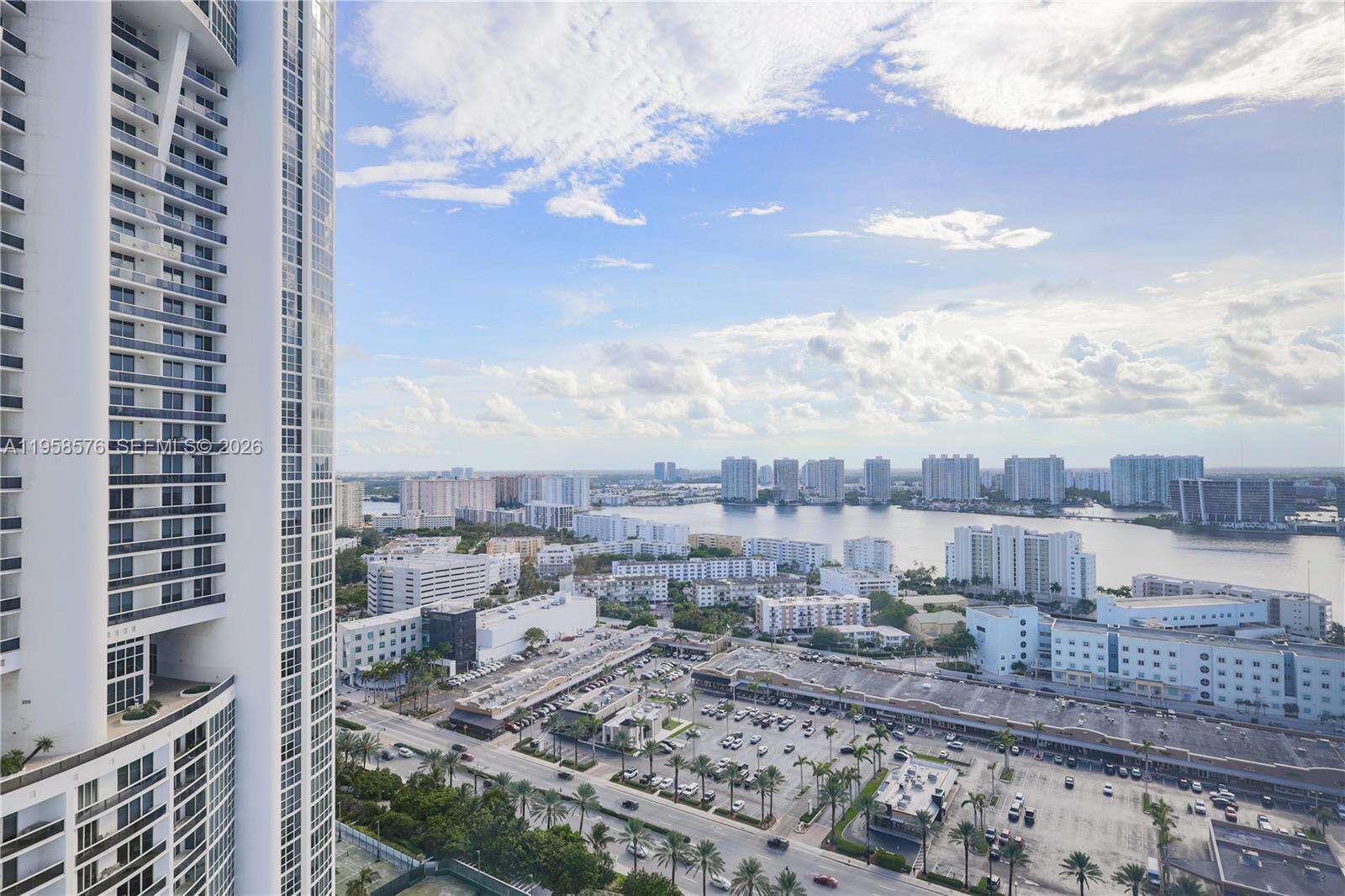 Trump Royale at 18201 Collins Ave, Sunny Isles Beach, FL 33160 - For Rent photo 31