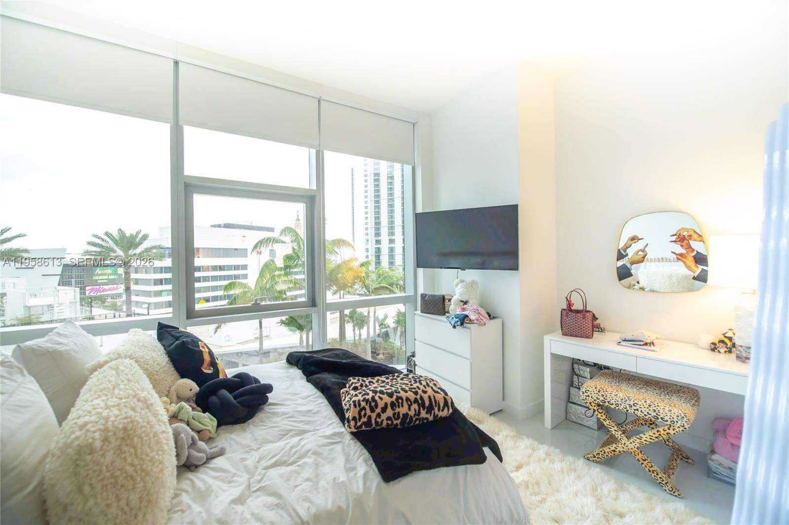 Paramount Miami Worldcenter at 851 1 Ave, Miami, FL 33132 - For Rent photo 11