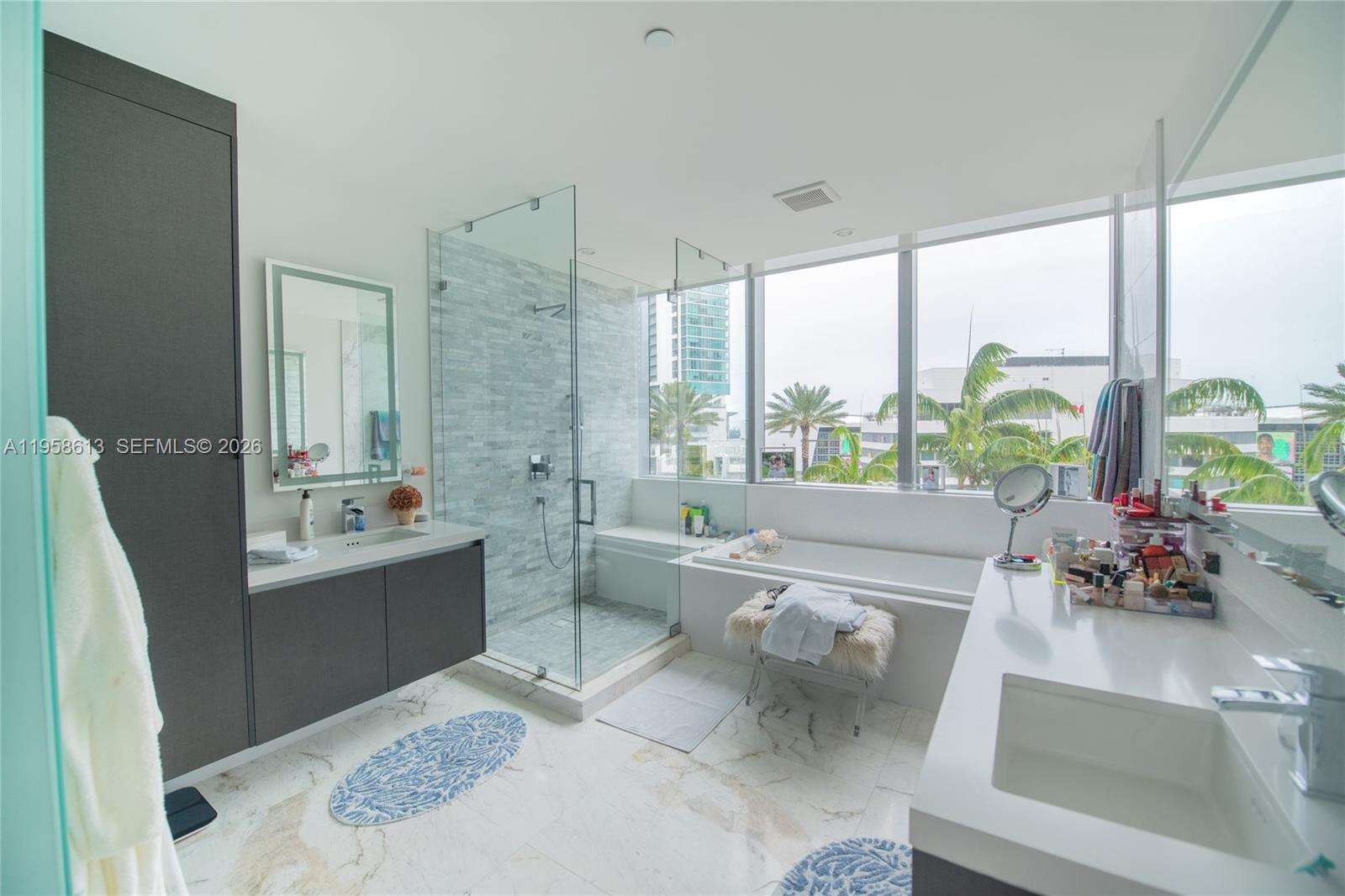 Paramount Miami Worldcenter at 851 1 Ave, Miami, FL 33132 - For Rent photo 18