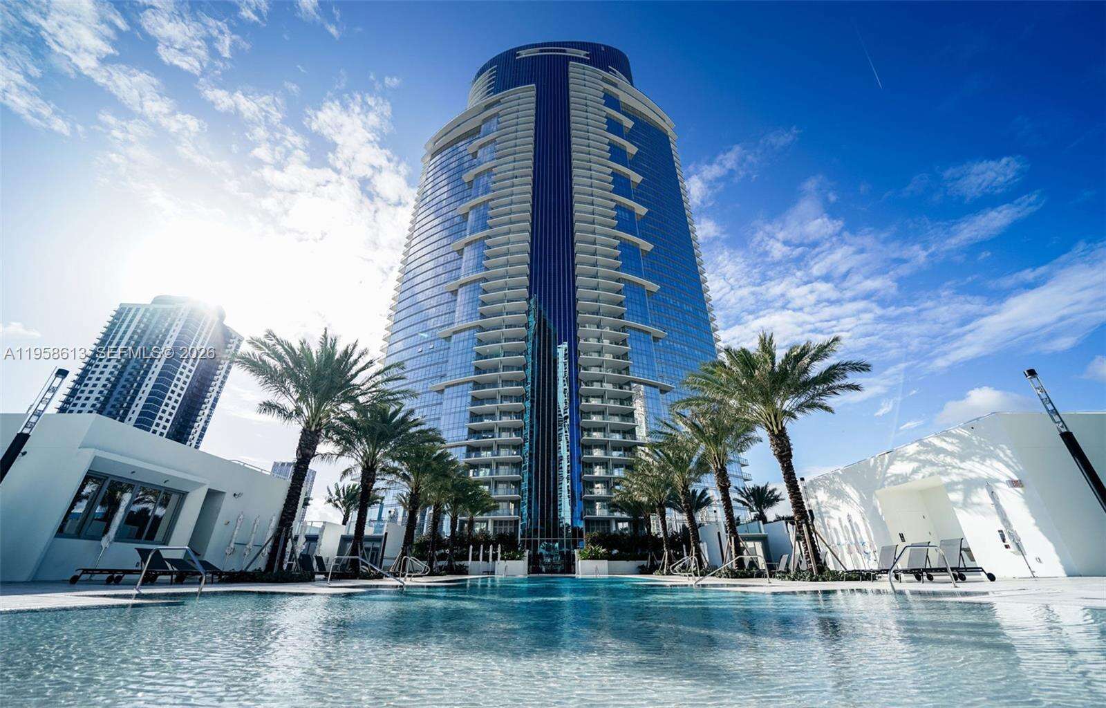 Paramount Miami Worldcenter at 851 1 Ave, Miami, FL 33132 - For Rent photo 29