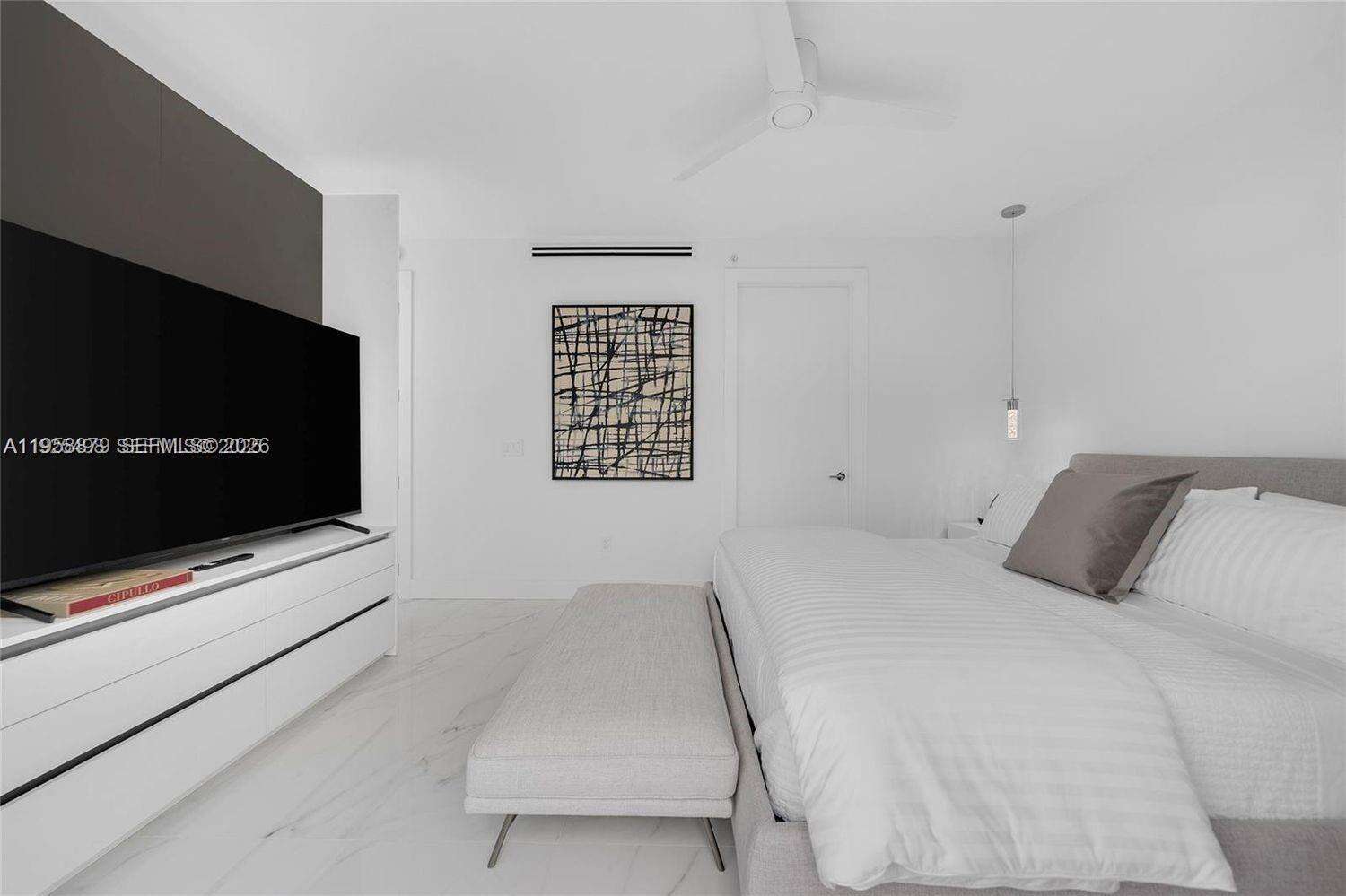 Continuum South Tower at 100 Pointe Dr, Miami Beach, FL 33139 - For Rent photo 25
