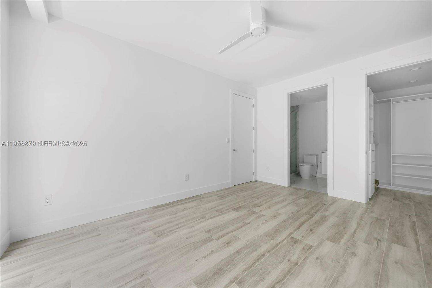 Continuum South Tower at 100 Pointe Dr, Miami Beach, FL 33139 - For Rent photo 40