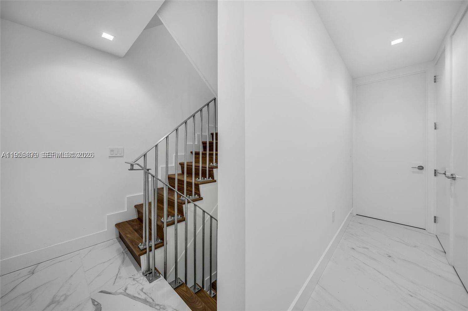 Continuum South Tower at 100 Pointe Dr, Miami Beach, FL 33139 - For Rent photo 57