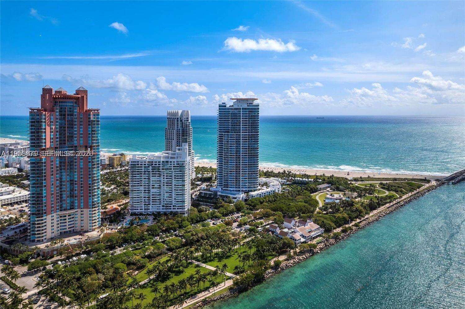 Continuum South Tower at 100 Pointe Dr, Miami Beach, FL 33139 - For Rent photo 61