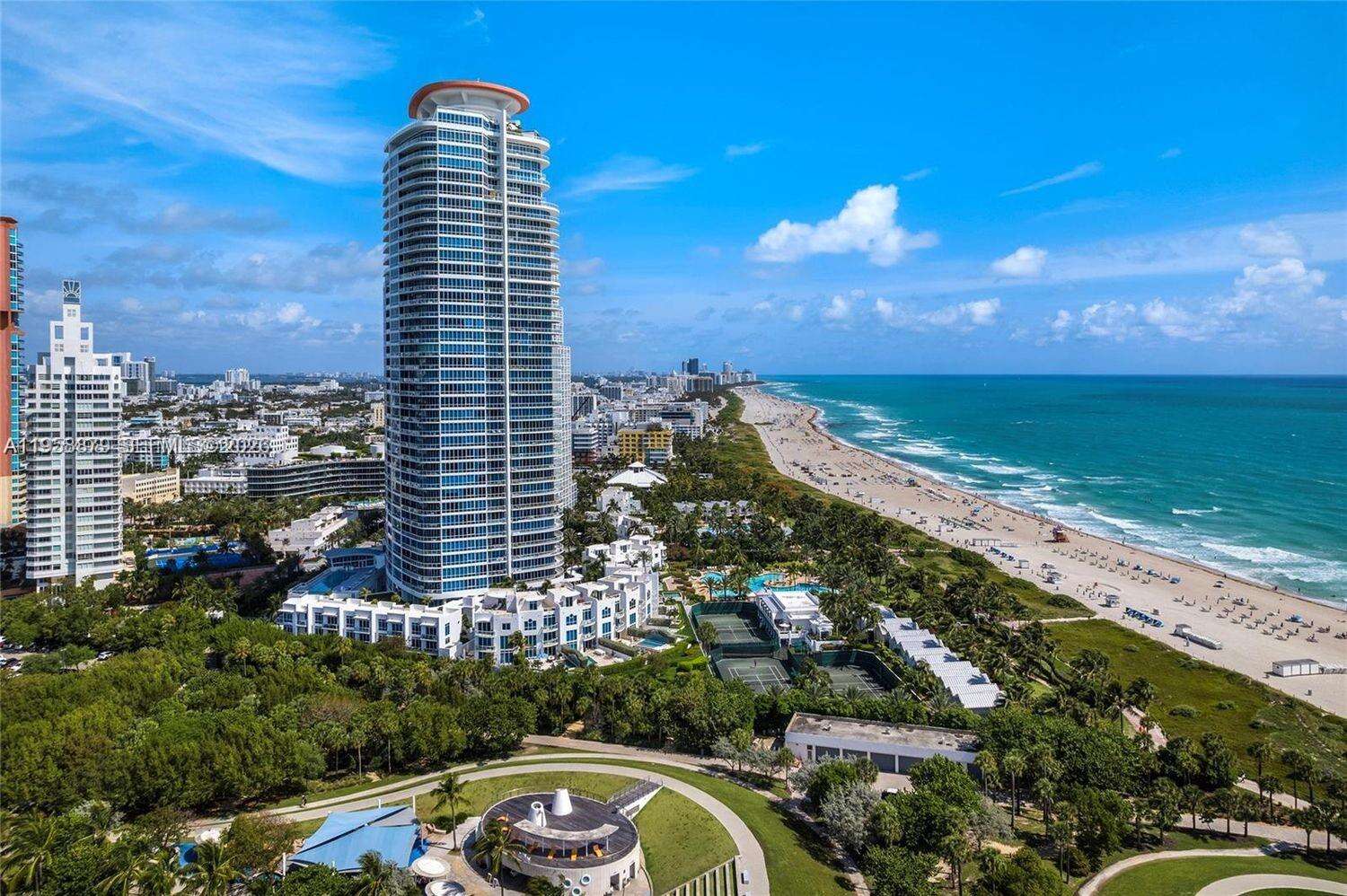 Continuum South Tower at 100 Pointe Dr, Miami Beach, FL 33139 - For Rent photo 68