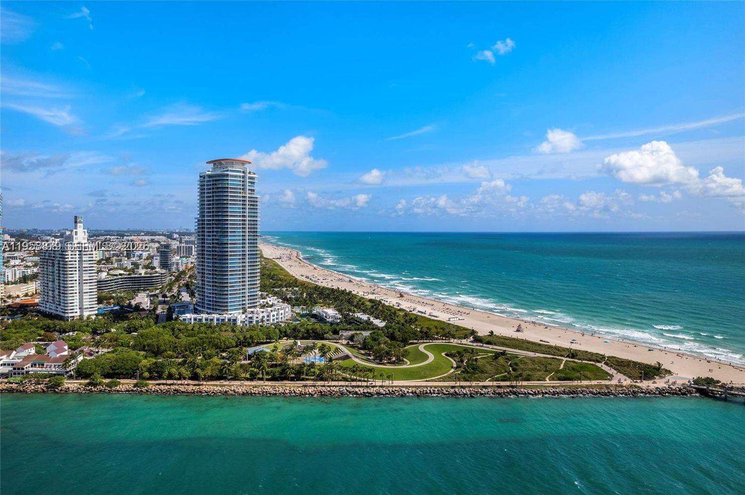 Continuum South Tower at 100 Pointe Dr, Miami Beach, FL 33139 - For Rent photo 69