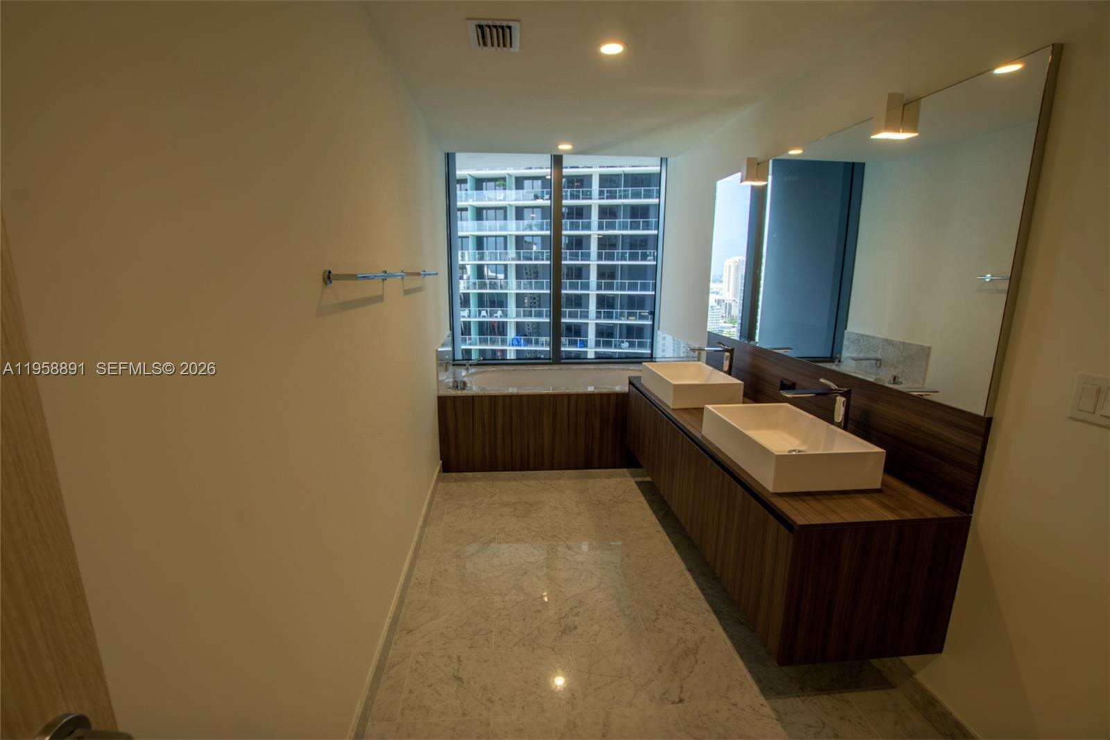 Brickell Flatiron at 1000 Brickell Plaza, Miami, FL 33131 - For Rent photo 5
