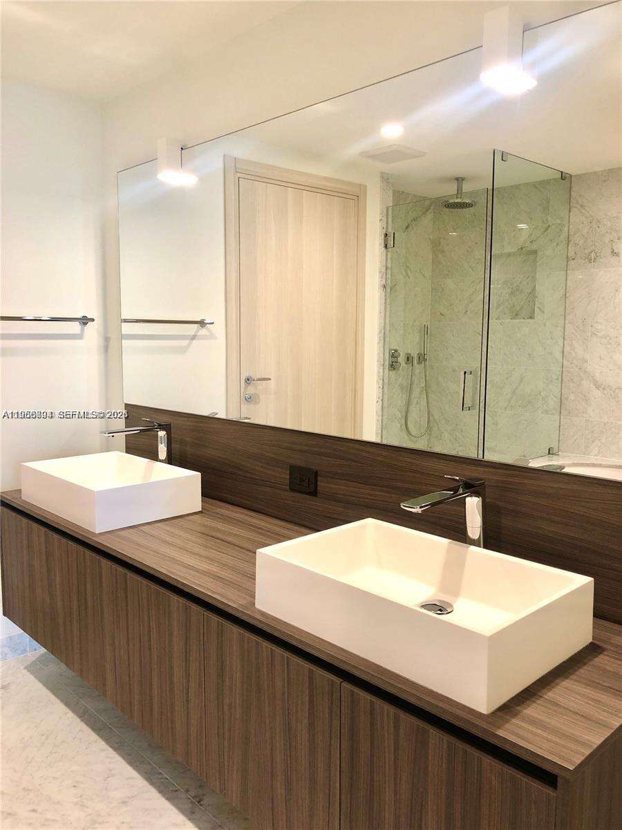 Brickell Flatiron at 1000 Brickell Plaza, Miami, FL 33131 - For Rent photo 7