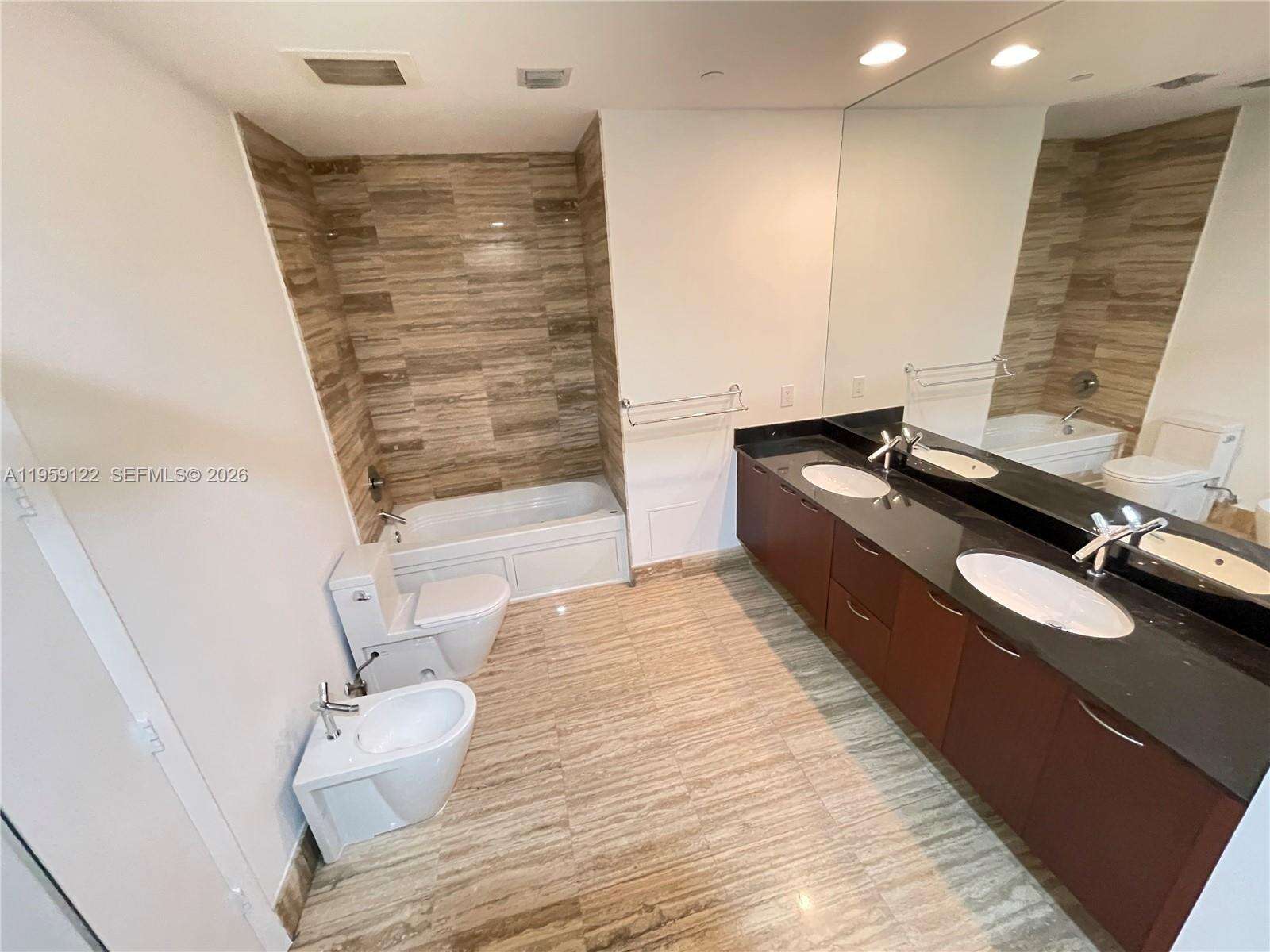 Trump Tower 2 at 15901 Collins Ave, Sunny Isles Beach, FL 33160 - For Rent photo 12