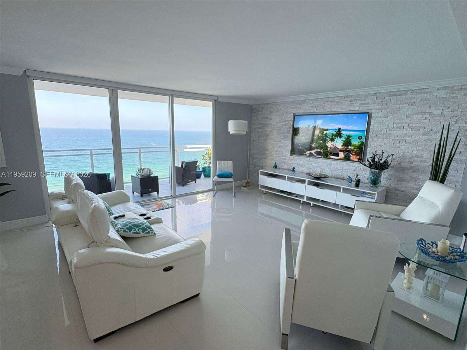 Parker Plaza at 2030 Ocean Dr, Hallandale Beach, FL 33009 - For Rent photo 1