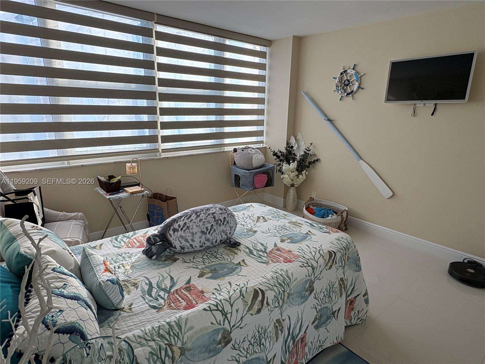 Parker Plaza at 2030 Ocean Dr, Hallandale Beach, FL 33009 - For Rent photo 12