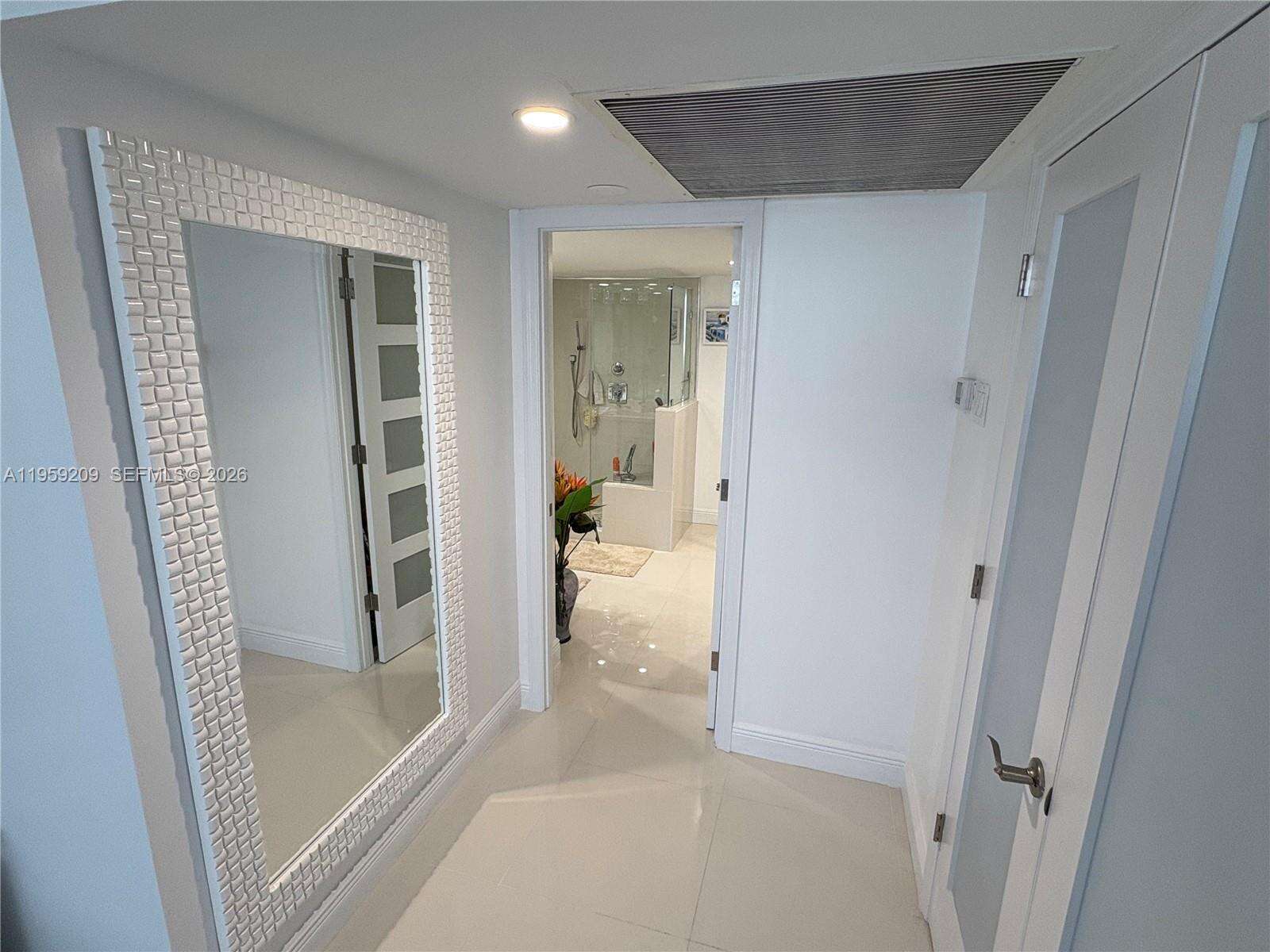 Parker Plaza at 2030 Ocean Dr, Hallandale Beach, FL 33009 - For Rent photo 15