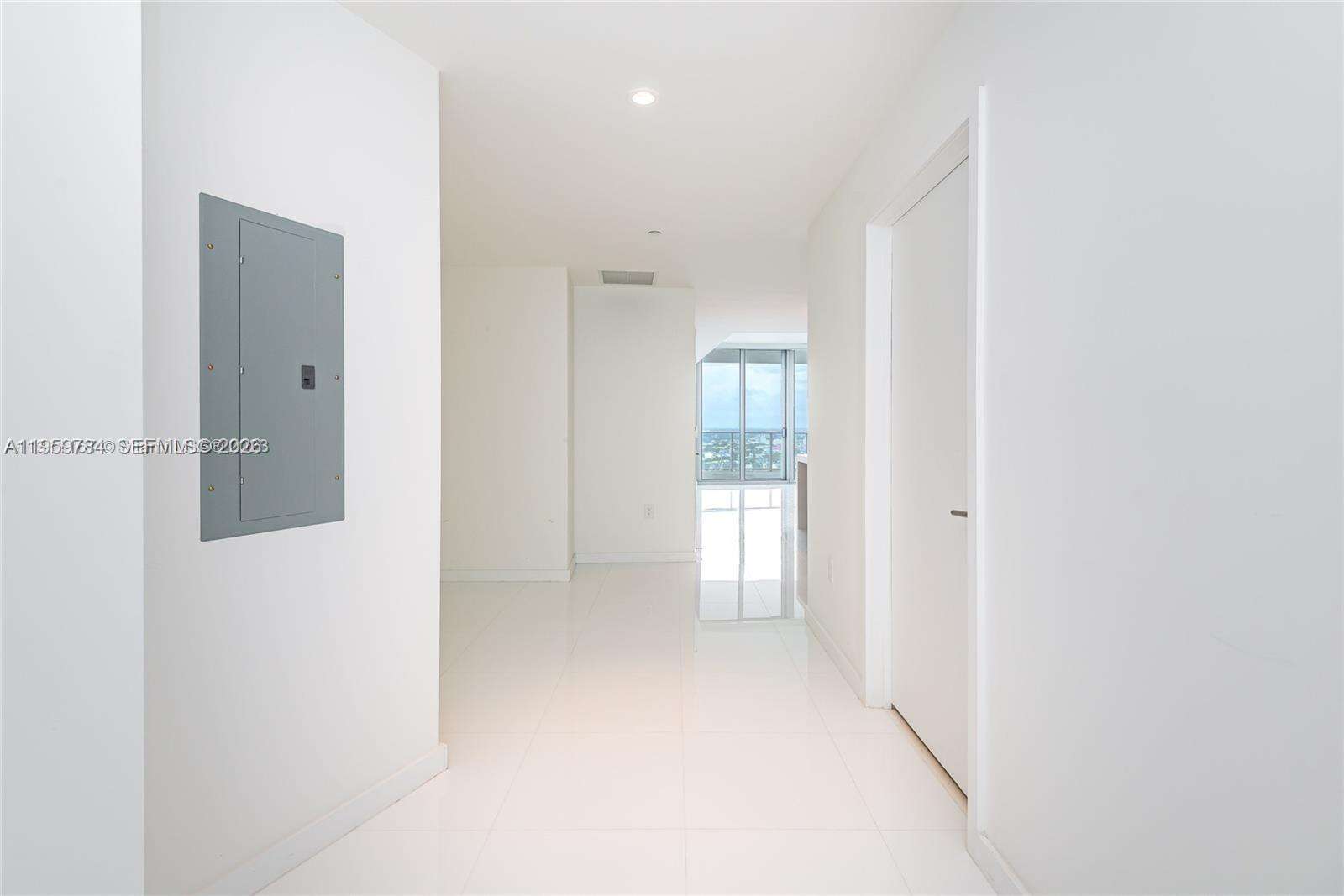 Paramount Miami Worldcenter at 851 1 Ave, Miami, FL 33132 - For Rent photo 12