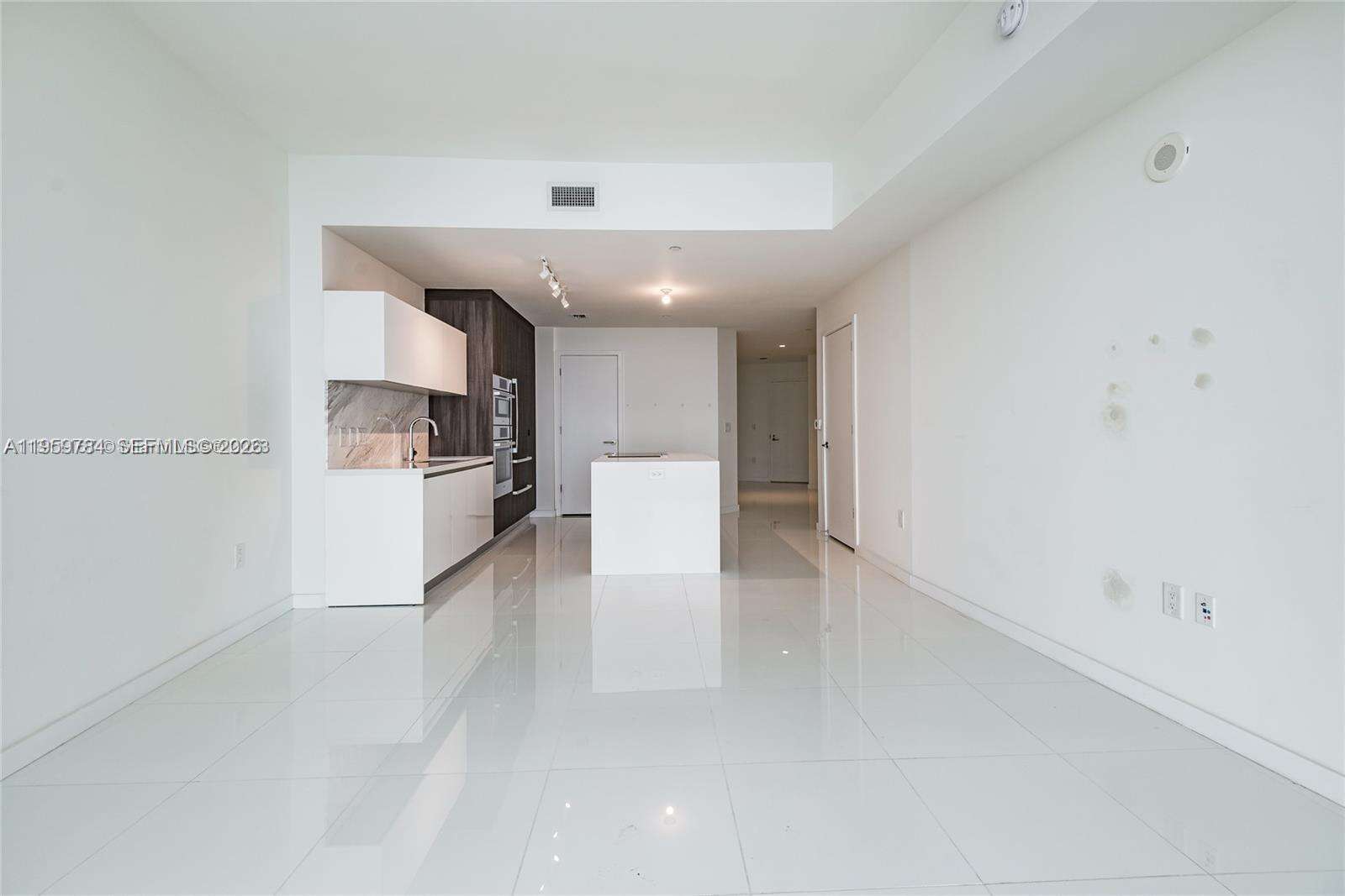 Paramount Miami Worldcenter at 851 1 Ave, Miami, FL 33132 - For Rent photo 20